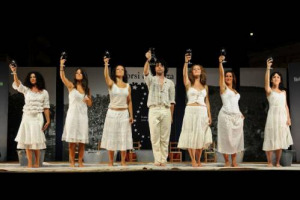 Fuori cantina e in Expo, da piazze dei territori del vino a piazza del mondo all&rsquo;Esposizione Universale: da domani a San Lorenzo (10 agosto), i wine lovers brindano a &ldquo;Calici di Stelle&rdquo; ad Expo con Movimento Turismo del Vino e Vinitaly-Veronafiere