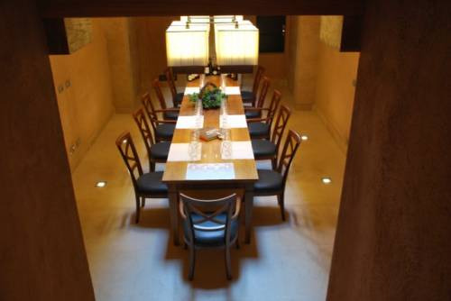 La sala degustazione della cantina di Villa Taverna