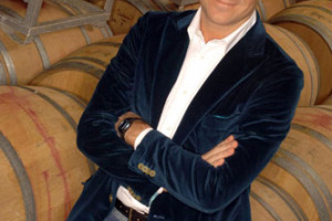 BENVENUTI NEL VIGNETO DEL FUTURO: CAPRAI, SIMBOLO DEL SAGRANTINO, LANCIA ESPERIMENTO UNICO AL MONDO, GUIDATO DA LUIGI MARIANI, IL PIÙ AUTOREVOLE AGRO-METEOROLOGO ITALIANO, PER SIMULARE SULLE SUE VITI GLI EFFETTI DEL CLIMA CHE VERRA’ TRA 50 ANNI