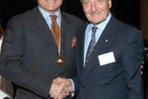 LE IMPORTAZIONI USA DI VINI: QUANTITA’ IN FLESSIONE, VALORI IN AUMENTO. SEGNO MENO ANCHE PER GLI SPUMANTI (FONTE: WINE & FOOD INSITITUTE) … CASI DI SUCCESSO: NEGLI USA IL PIEMONTE È AL TOP … IL LANGHE SPERSS 2004 GAJA 99/100 DA “WINE SPECTATOR”