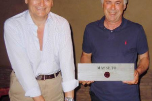 &ldquo;MASSETO: BERNE UN BICCHIERE &Egrave; COME FARE GOAL IN UNA FINALE DI CHAMPIONS LEAGUE&rdquo;: PAROLA DI CARLO ANCELOTTI, UNO DEGLI ALLENATORI ITALIANI PI&Ugrave; QUOTATI AL MONDO, NUOVO TESTIMONIAL DEL GRANDE VINO DI TENUTA DELL&rsquo;ORNELLAIA