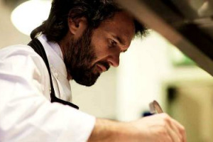 Cinque piani di cucina gourmand per riconquistare la Stella Michelin persa: domani apre l’attesa terza fatica meneghina dello chef Carlo Cracco in Galleria Vittorio Emanuele. Si chiama “Ristorante Cracco” e comprende anche cantina ed enoteca