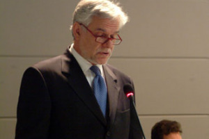 VERONA E PARMA INSIEME PER LA PROMOZIONE NEL MONDO DELL’AGROALIMENTARE ITALIANO. L’ACCORDO RAPPRESENTA IL 60% DELL’OFFERTA FIERISTICA DI SETTORE. LA “BENEDIZIONE” DEL MINISTRO DE CASTRO AL PIU’ IMPORTANTE ACCORDO DEL “WINE & FOOD” D’ITALIA