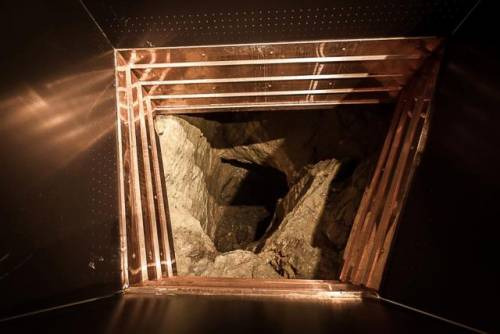 Nel 1999 dal recupero di una cava arenaria del 1400 a San Pietro in Cariano Valpolicella nasce nuova cantina Zymè