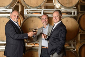 Dopo 14 anni alla guida di una delle griffe pi&ugrave; prestigiose del vino italiano, Tenuta dell&rsquo;Ornellaia, come dg, Leonardo Raspini entra nel management della storica azienda Cecchi, a fianco del presidente Cesare e dell&rsquo;ad Andrea Cecchi