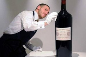 SOTHEBY&rsquo;S, IL 17 FEBBRAIO A LONDRA IN ASTA I VINI PI&Ugrave; RARI E PREGIATI DEL MONDO. TRA I 517 LOTTI DELLA &ldquo;FINEST AND RAREST WINES & VINTAGE PORT&rdquo; UNA &ldquo;MELCHIOR&rdquo; (18 LITRI) DI CHATEAU CHEVAL BLANC 2006. L&rsquo;ITALIA RAPPRESENTATA DA ORNELLAIA E SASSICAIA
