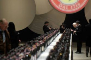 SVOLTA STORICA DELL&rsquo;ITALIA DEL VINO: IL CONSORZIO DEL CHIANTI CLASSICO &Egrave; A NORMA DI LEGGE CUSTODE E GESTORE DELLA DOCG E DEL MARCHIO DEL CHIANTI CLASSICO, CHE DIVENTANO UN PATRIMONIO COLLETTIVO. UNA VERA E PROPRIA RIVOLUZIONE ...