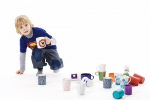 NATALE 2010: IL REGALO PERFETTO? NEL SEGNO DEL WINE & FOOD ED A PORTATA DI MOUSE. DAL CONSORZIO DEL VINO CHIANTI CLASSICO NUOVE E ORIGINALI IDEE PER GLI APPASSIONATI DI ENOGASTRONOMIA. GADGET GRIFFATI GALLO NERO E RAFFINATI OGGETTI PER LA CASA