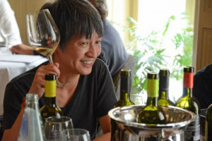 L&rsquo;ENO-ITALIA NEI PAESI EMERGENTI? DAL BRASILE ALL&rsquo;INDIA, DALLA CINA AL GIAPPONE, IL SENTIMENT NON DI CHI IL VINO ITALIANO LO PRODUCE, MA DI CHI LO IMPORTA IN MERCATI CHE PROMETTONO TANTO, MA SU CUI ANCORA SI DEVE CRESCERE, SOPRATTUTTO IN VALORE