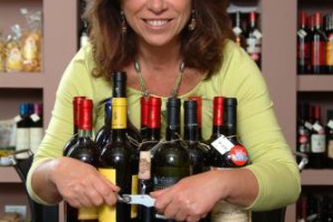 LA CAVALCATA DELLA PUGLIA ENOGASTRONOMICA &Egrave; MERITO DEI PRODUTTORI, MA ANCHE DI CHI LAVORA NELLA PROMOZIONE: VITTORIA CISONNO, DIRETTORE MTV PUGLIA, VINCE, A LONDRA, IL PREMIO DEL &ldquo;WORLD TRAVEL MARKET&rdquo;