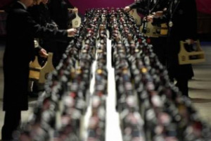 IL CHIANTI CLASSICO SBARCA IN BORSA: SARÀ IL PRIMO VINO QUOTATO NEL MERCATO TELEMATICO AGROALIMENTARE. IL PROGETTO AL VIA NEL 2010. GIUSEPPE LIBERATORE, DIRETTORE DEL CONSORZIO: “L’OBIETTIVO È LA TRASPARENZA DELLA FORMAZIONE DEL PREZZO”