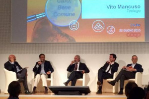 “2050: il cibo che vogliamo” by Coop, “power to the people?”. Secondo una ricerca Doxa tra i cittadini del mondo, dovrebbe essere la gente ad influenzare le politiche di accesso al cibo. E per Mike Watkings di Nielsen, sarà proprio così