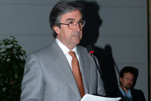 ESISTONO GLI “AUTORI DI VINI”? SÌ, E SI RIUNISCONO, PER LA PRIMA VOLTA, IN SPAGNA. GLI ENOLOGI PIÙ IMPORTANTI DEL MONDO SVELANO I PROPRI VINI AD UN PARTERRE DI WINE WRITER D’ECCEZIONE. PER L’ITALIA, RICCARDO COTARELLA, CARLO FERRINI E ERNESTO GENTILI