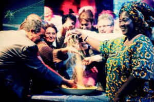 Nel segno del melting pot tra i popoli e in cucina, torna la kermesse che promuove l’integrazione con il cibo e un piatto simbolo che unisce Paesi, diversi per culture, religioni e tradizioni: “Cous Cous Fest” (San Vito Lo Capo, 16-25 settembre)