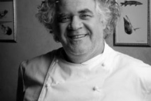 IL MINESTRONE, CREAZIONE ARTISTICA DA SCOPRIRE CON TUTTI I 5 SENSI: COLORE, FORMA, GUSTO E PROFUMO DEI PRODOTTI UTILIZZATI. E PERSINO IL SUONO DELLA LORO LAVORAZIONE. È “ACQUERELLO DI VERDURE”, L’ATELIER DELLO CHEF GIANNI D’AMATO PER I PIÙ PICCOLI