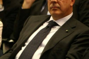 POLITICA AGRICOLA COMUNITARIA, IL 7-8 FEBBRAIO APPUNTAMENTO A BRUXELLES PER IL NEGOZIATO SUL BILANCIO UE. DE CASTRO: “D’ACCORDO CON HOLLAND, LA PAC È CRESCITA”. CI SARANNO ANCHE MONTI ED IL MINISTRO CATANIA: “ITALIA PRONTA A METTERE IL VETO”