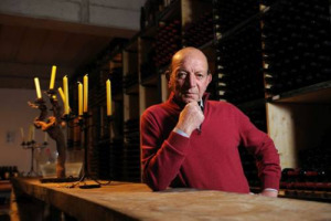 &ldquo;Ha inventato la cultura del vino siciliano, ed esportato nel mondo l&rsquo;immagine di una terra con una grande storia&rdquo;: la Sicilia premia Diego Planeta, prima firma del rinascimento del vino dell&rsquo;Isola, da imprenditore e uomo innamorato della sua terra