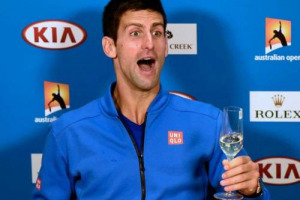 Dopo dodici Grandi Slam e una carriera da olimpo dei grandi, Novak Djokovic &ldquo;cede&rdquo; al fascino delle vigne: il campionissimo del tennis moderno ha acquistato 5 ettari di terra nella regione serba di &Scaron;umadija per creare una propria cantina