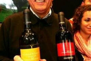 Don Ciotti nel mirino della mafia: “Libera Terra”, da sempre in prima fila nella lotta alle mafie e nella promozione della legalità, fa paura, e attira l’attenzione di Totò Riina, che paragona Ciotti ad un altro eroe dell’antimafia, padre Puglisi