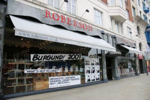 La novit&agrave; nel commercio enoico del Regno Unito sono i retail indipendenti, che conquistano la fiducia dei wine lover e muovono 500 milioni di sterline l&rsquo;anno, come spiega l&rsquo;ultimo report di Wine Intelligence: &ldquo;UK Independent Wine Retail 2015&rdquo;