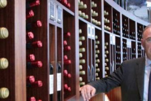 MENTRE IN TANTI SOTTOLINEANO IL RISCHIO DEI GRUPPI INTERNAZIONALI CHE FANNO &ldquo;SHOPPING&rdquo; DI MARCHI ITALIANI DELL&rsquo;AGROALIMENTARE, ARRIVA LA NEWS IN CONTROTENDENZA: CAVIT, COLOSSO DELLA COOPERAZIONE TRENITNA, HA ACQUISITO LA CANTINA TEDESCA KESSLER