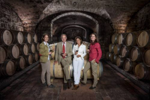 Da Amerigo Antinori ritratto dal Pontormo alla Cantina-Palazzo nel Chianti Classico, dal Tignanello &ldquo;perfetto&rdquo; ai Monaldeschi e Filippeschi del Castello della Sala nel &ldquo;Purgatorio&rdquo; di Dante: &egrave; nata la pubblicazione culturale &ldquo;AC Antinori Collection&rdquo;
