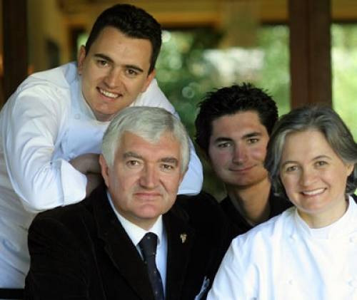 Altra grande famiglia della ristorazione italiana di massimo livello, la famiglia Santini con il Dal Pescatore di Canneto sull’Oglio