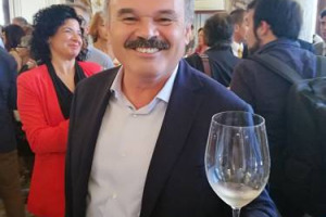 Per Eataly, la creatura di Oscar Farinetti è sempre più vicina la quotazione in Borsa: secondo “Mf-Milano Finanza”, a breve la decisione sull’Ipo, con lo sbarco a Piazza Affari possibile entro metà 2018. Nessun aumento di capitale in vista