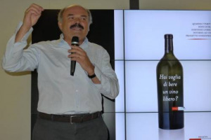 “Per Eataly Verona ci siamo dati una data con l’architetto Mario Botta: 8 dicembre 2017. Sarà un santuario, tributo al Triveneto, che ridà vita a un luogo dimenticato. All’estero? Eataly San Paolo aprirà il 12 maggio”: così a WineNews Oscar Farinetti