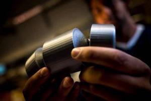 È possibile produrre birra sulla luna? Lo scopriremo, forse, a dicembre 2017, quando partirà il razzo di TeamIndus che potrebbe ospitare il mini fermentatore progettato dagli studenti dell’Università della California finalisti del concorso “Lab2Moon”