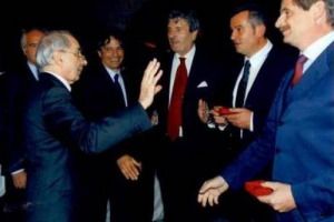 E’ ITALIANO IL MIGLIOR ENOLOGO DEL MONDO: IL WINE ENTHUSIAST “INCORONA”, A NEW YORK, CARLO FERRINI. A JOHN MARIANI (CASTELLO BANFI DI MONTALCINO) IL “PREMIO ALLA CARRIERA”