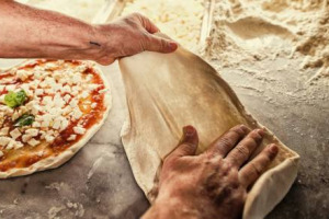 Inizia il conto alla rovescia in attesa del voto del 4 dicembre per il riconoscimento dell’arte dei pizzaiuoli napoletani a Patrimonio Immateriale Unesco. E, intanto, Coldiretti annuncia: raggiunti 2 milioni di firme a sostegno della candidatura