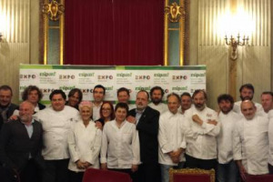 Dalla formazione alla promozione, dall’origine dei prodotti alla gastronomia come valore culturale, passando per la sburocratizzazione: ecco i temi affrontati dagli chef del Belpaese e dal Ministro Martina nel “Forum della cucina italiana” n. 1