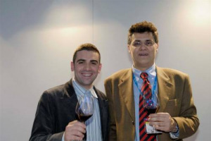 BUON COMPLEANNO “I QUADERNI DI WINENEWS”! LA NEWSLETTER HA 3 ANNI E, PER L’OCCASIONE, RIPERCORRE I “VINI DEL CUORE” DI PERSONAGGI FAMOSI: DA DE BENEDETTI A MARCHIONNE, DA VELTRONI A LETTA, DA PARSONS A MORATTI, DA CASELLI A ZINGARETTI, A PIERACCIONI