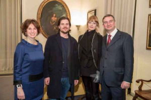VINO & ARTE - ANCARANI, SAILSTORFER E VOIGT: ECCO GLI &ldquo;ARTISTI PER FRESCOBALDI&rdquo;, SVELATI ALL&rsquo;AMBASCIATA ITALIANA A BERLINO, PROTAGONISTI DEL PREMIO ALLA MIGLIOR OPERA DEDICATA AL CASTELLO DI NIPOZZANO E AUTORI DELL&rsquo;ETICHETTA DEL CRU MONTESODI RISERVA