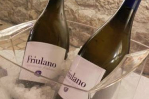 L&rsquo;APERITIVO? &ldquo;TIPICAMENTE FRIULANO&rdquo;: IL 4 MAGGIO IN CONTEMPORANEA IN 55 RISTORANTI DI STELLATI JEUNES RESTAURATEURS D&rsquo;EUROPE IN ITALIA, SI BRINDA CON IL FRIULANO ACCOMPAGNATO DAL PROSCIUTTO SAN DANIELE. PER 1.000 KM E CON &ldquo;FRIULANO & FRIENDS&rdquo; BY ERSA