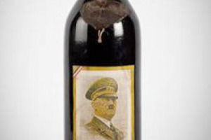 &Egrave; PARTITO COL BOTTO IL 2014 DELLE ASTE ENOICHE: 34,1 MILIONI DI DOLLARI BATTUTI NEI PRIMI 3 MESI IN USA, 28,4 AD HONG KONG. A DIRLO IL &ldquo;WINE SPECTATOR AUCTION INDEX&rdquo;. BENE L&rsquo;ITALIA, CON SASSICAIA E SOLAIA. FOCUS - ALL&rsquo;ASTA IL VINO DI ADOLF HITLER