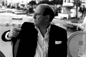 APRIRE AI TANTI APPASSIONATI QUELLO CHE FINO AD ORA È STATO PER POCHI, COME I PRODOTTI GOURMAND REALIZZATI DA FAMIGLIE DI NOBILE LIGNAGGIO SOLO PER GLI AMICI PIÙ INTIMI. ECCO LO SHOP ON LINE LORENZOVINCI.IT. CON I “NIPOTI” DEL “CONTE UGOLINO”