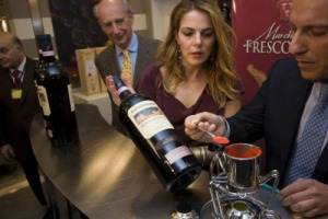 DA &ldquo;A VOCE&rdquo; DI NEW YORK AL &ldquo;MR LEE&rdquo; DI MOSCA, DAL &ldquo;PENINSULA HOTEL&rdquo; DI SHANGAI AL &ldquo;POLETTO WINE BAR&rdquo; DI AMBURGO E &ldquo;ANTONI&Ograve;S&rdquo; DI SEUL: ECCO I 5 RISTORANTI DOVE, IN VOLO DA FIUMICINO, ARRIVERANNO LE PRIME DOPPIE MAGNUM DI BRUNELLO 2005 FRESCOBALDI