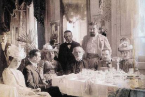 “A” COME ANOLINI, “B” COME BOITO, MA ANCHE “L” COME LAMBRUSCO ... ECCO “LIBIAMO NE’ LIETI CALICI - L’ALFABETO DELLA CUCINA VERDIANA” IL LIBRO DI ROBERTO CODAZZI CHE SARÀ PRESENTATO OGGI ALLA LOGGIA DELLA MAGNIFICA PATRIA (PALAZZO MUNICIPALE) DI SALÒ