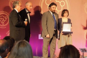 &ldquo;GRANDI CRU D&rsquo;ITALIA&rdquo; - WINENEWS TRA I MIGLIORI COMUNICATORI DEL VINO. PREMI ANCHE A SUCKLING, LARNER (WINE ENTHUSIAST), DECANTER, IL GASTRONAUTA DI RADIO 24, GAMBERO ROSSO (GUIDA), IAN D&rsquo;AGATA E RICHARD PARSONS