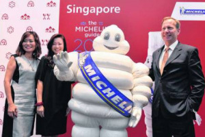 Un matrimonio perfetto tra vino e cucina: &ldquo;The Wine Advocate&rdquo; e Michelin insieme in uno scambio di punteggi sulle pi&ugrave; prestigiose pubblicazioni critiche al mondo, realt&agrave; dal 2016 nella prima Michelin di Singapore. Ma (rumors WineNews) &egrave; solo l&rsquo;inizio