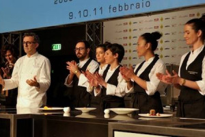 TALENTO E SENSIBILITÀ DELLO CHEF DA ALIMENTARE COSTANTEMENTE CON LO STUDIO, L’IMPORTANZA DEL LAVORO DI SALA, LA NECESSITÀ DEL FARE SQUADRA, IL TUTTO LEGATO DAL FILO DELLA “GOLOSA INTELLIGENZA”. ECCO LA “RICETTA” CHE ARRIVA DA “INDENTITÀ GOLOSE”
