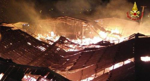 Incendio nella notte nella storica produttrice di botti Garbellotto di Conegliano, ma danno marginale ed azienda attiva
