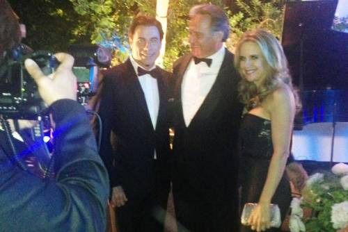 John Travolta, la moglie Kelly Preston e Jacopo Biondi Santi