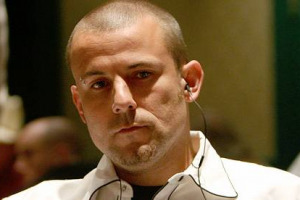 DAL TAVOLO VERDE AL CAMPO. JOE SABOK, GIOCATORE PROFESSIONISTA DI POKER DA 8 ANNI, &ldquo;STANCO DI CONTARE I SOLDI&rdquo; HA DECISO DI LASCIARSI INDIETRO FICHES, AVVERSARI E TORNEI INTERNAZIONALI PER DIVENTARE PRODUTTORE DI VINO