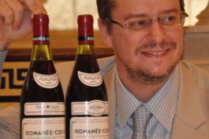 SCOPPIA LA &ldquo;BOLLA LAFITE&rdquo;: I VINI BORDOLESI NON MANTENGONO I PREZZI STELLARI DEL 2011, E IL MONDO DELLE ASTE SEMBRA GUARDARE CON SEMPRE PI&Ugrave; INTERESSE AI VINI ITALIANI E CALIFORNIANI. A DIRLO L&rsquo;AD DI ACKER E MERRALL & CONDIT, JOHN KAPON