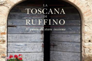Dici lampredotto e la gola si allerta. Gli avanzi? Un lascito importante per il giorno dopo. E quando arriva il momento di desinare, mai senza un gottino di vino. Ecco il volume “La Toscana di Ruffino”, di scena domani “a merenda”, a Firenze