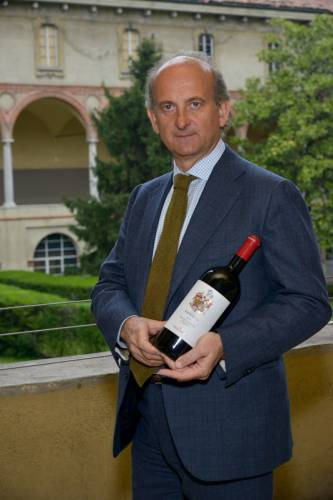 Lamberto Frescobaldi sancisce l’arrivo in Chianti Classico della storica famiglia toscana, con i primi vini prodotti nella Tenuta Perano