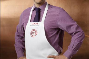 IN USA UN MASTERCHEF ITALIANO: LUCA MANFÈ, DAL FRIULI A NEW YORK, CONQUISTA L’EDIZIONE 2013 DEL COOKING SHOW PIÙ SEGUITO AL MONDO, INCORONATO DAL TRIO DI GIUDICI GORDON RAMSAY, JOE BASTIANICH, GRAHAM ELLIOTT